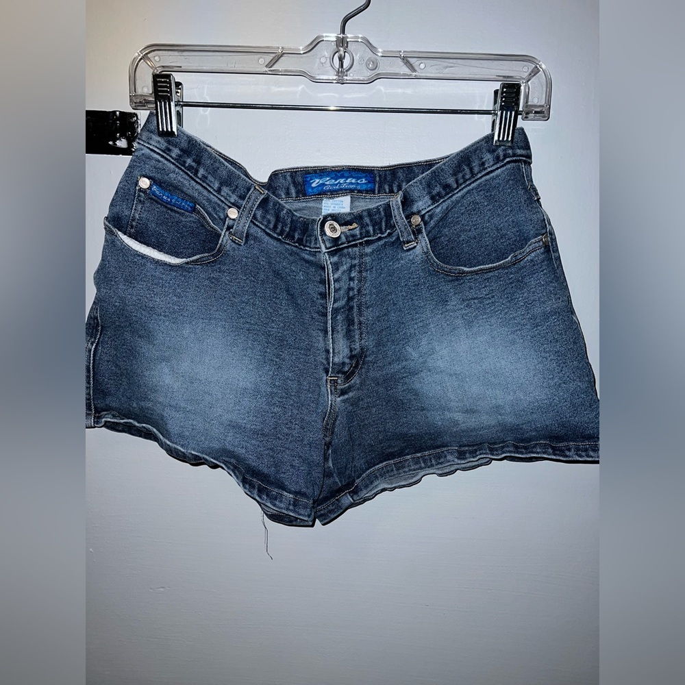 Venus Girl Trap vintage jean shorts blue denim stretchy